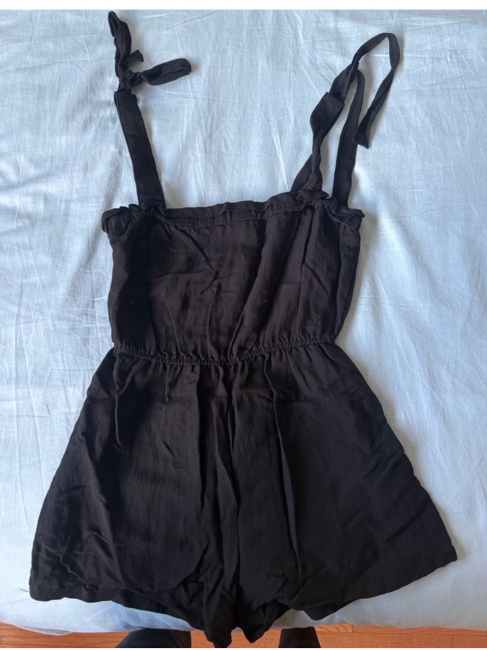 ISH Black Tie-Shoulder Romper with Adjustable Straps | Size Medium